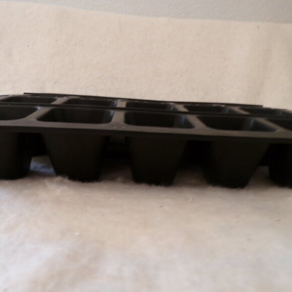 20 cell NATURAL RUBBER Trays Seed Starting trays Buy Nice Not Twice - Picture 2 of 6
